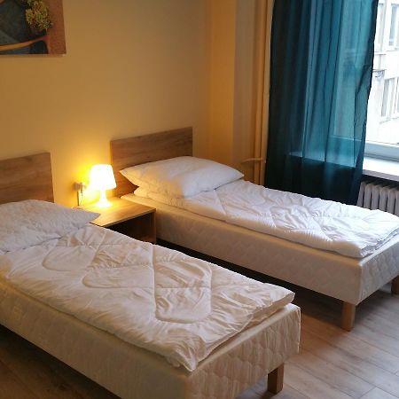 Kaktus Guest House 2 Варшава Екстер'єр фото