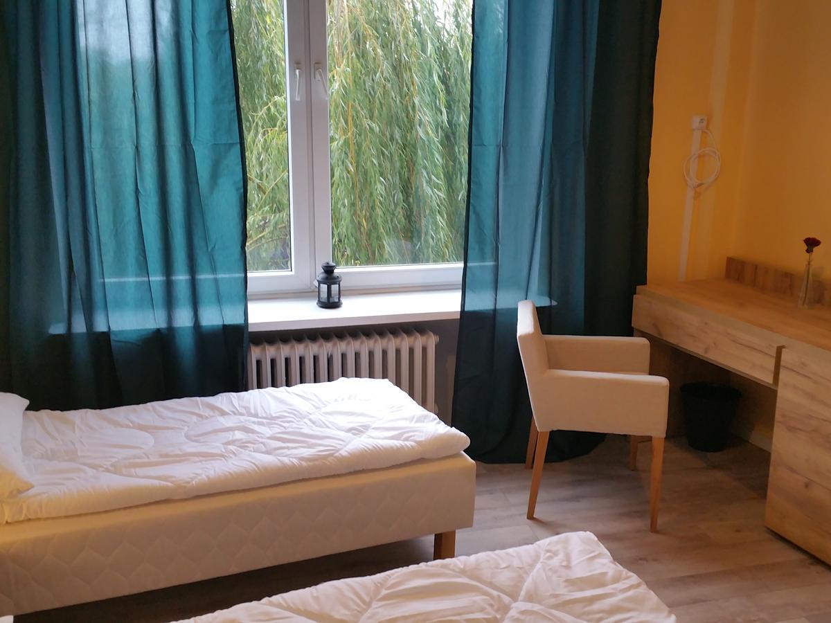 Kaktus Guest House 2 Варшава Екстер'єр фото